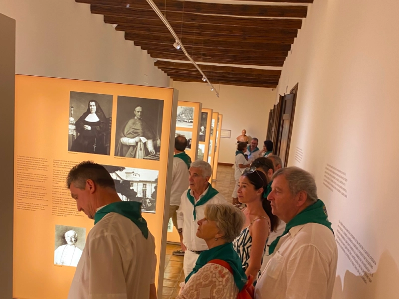 Visite du Maire de Tarbes, M. Gérard Trémège, et d'une représentation de la Corporation Municipale