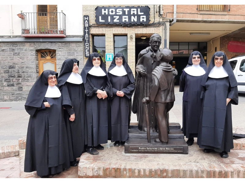 Inauguration de la statue du Père Saturnino López Novoa sur la Place de Lizana à Huesca