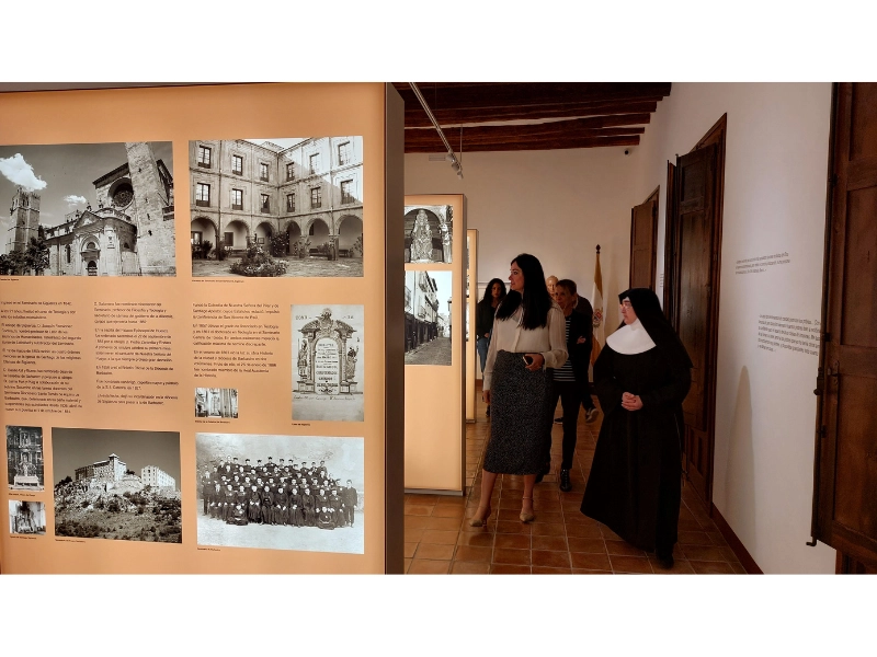 A prefeita de Huesca, Lorena Orduna, visita a Casa-Museu