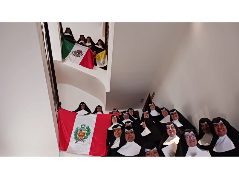 As Irmãzinhas da Bolívia, Cuba, El Salvador, Guatemala, México, Peru, Porto Rico e República Dominicana visitam a Casa Museu