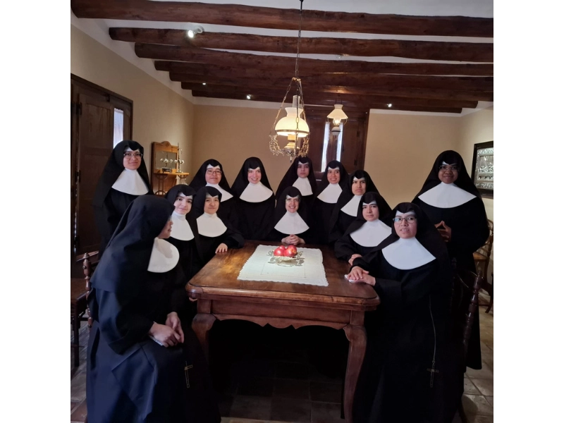 Visita de las Junioras tercera probación a la Casa de su Fundador