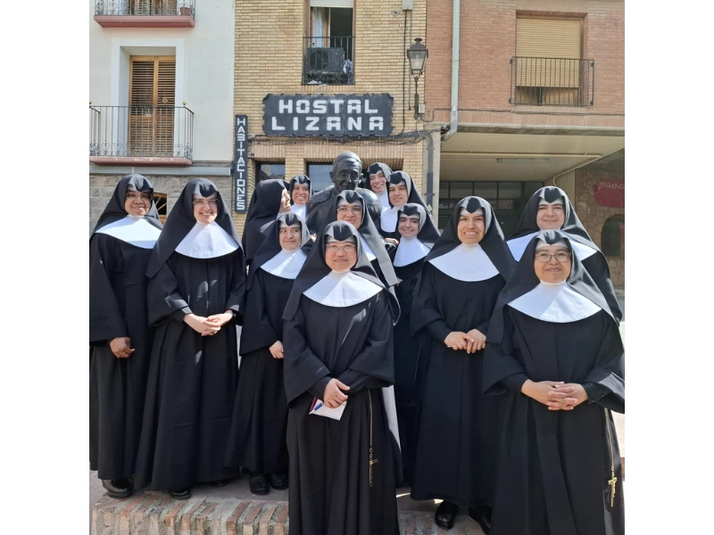 Visita de las Junioras tercera probación a la Casa de su Fundador